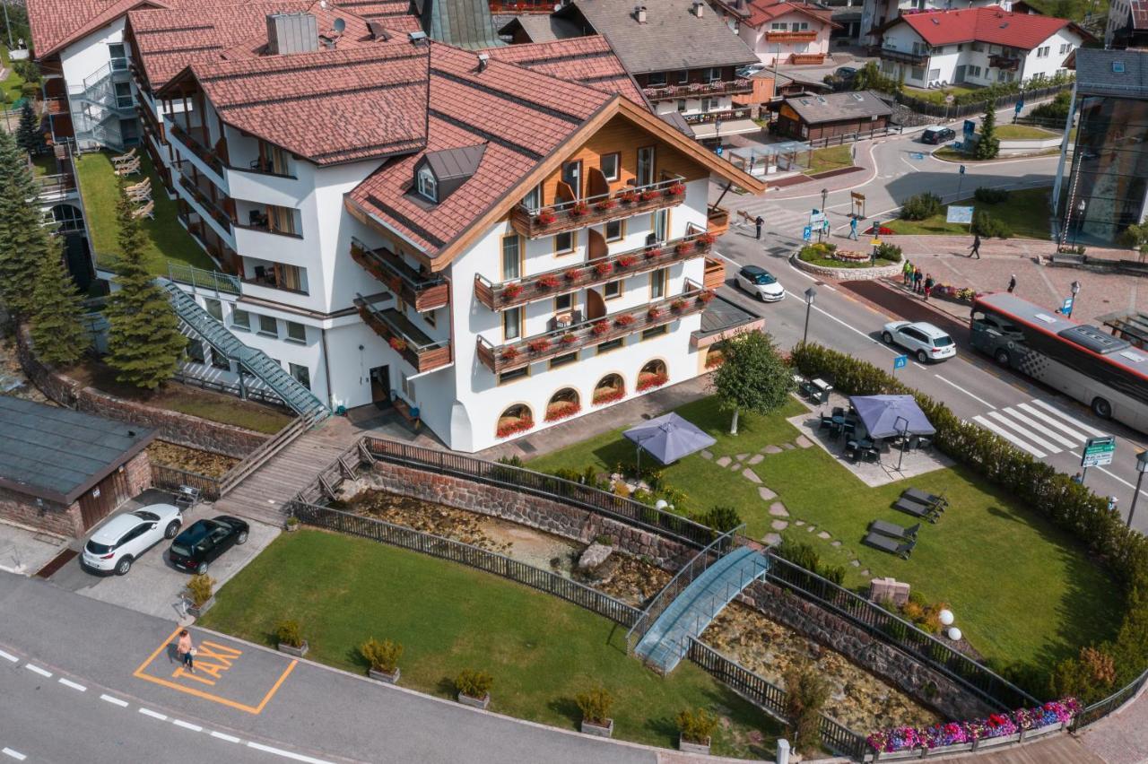 Hotel Oswald Selva di Val Gardena Exterior photo